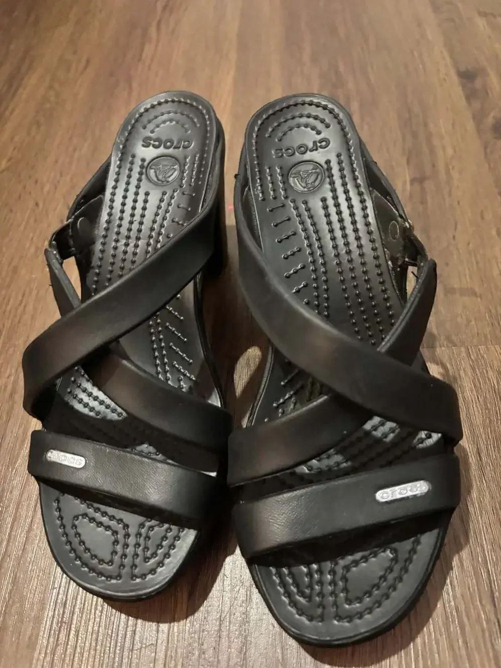 Crocs Cyprus IV Black Heels Sandals 7